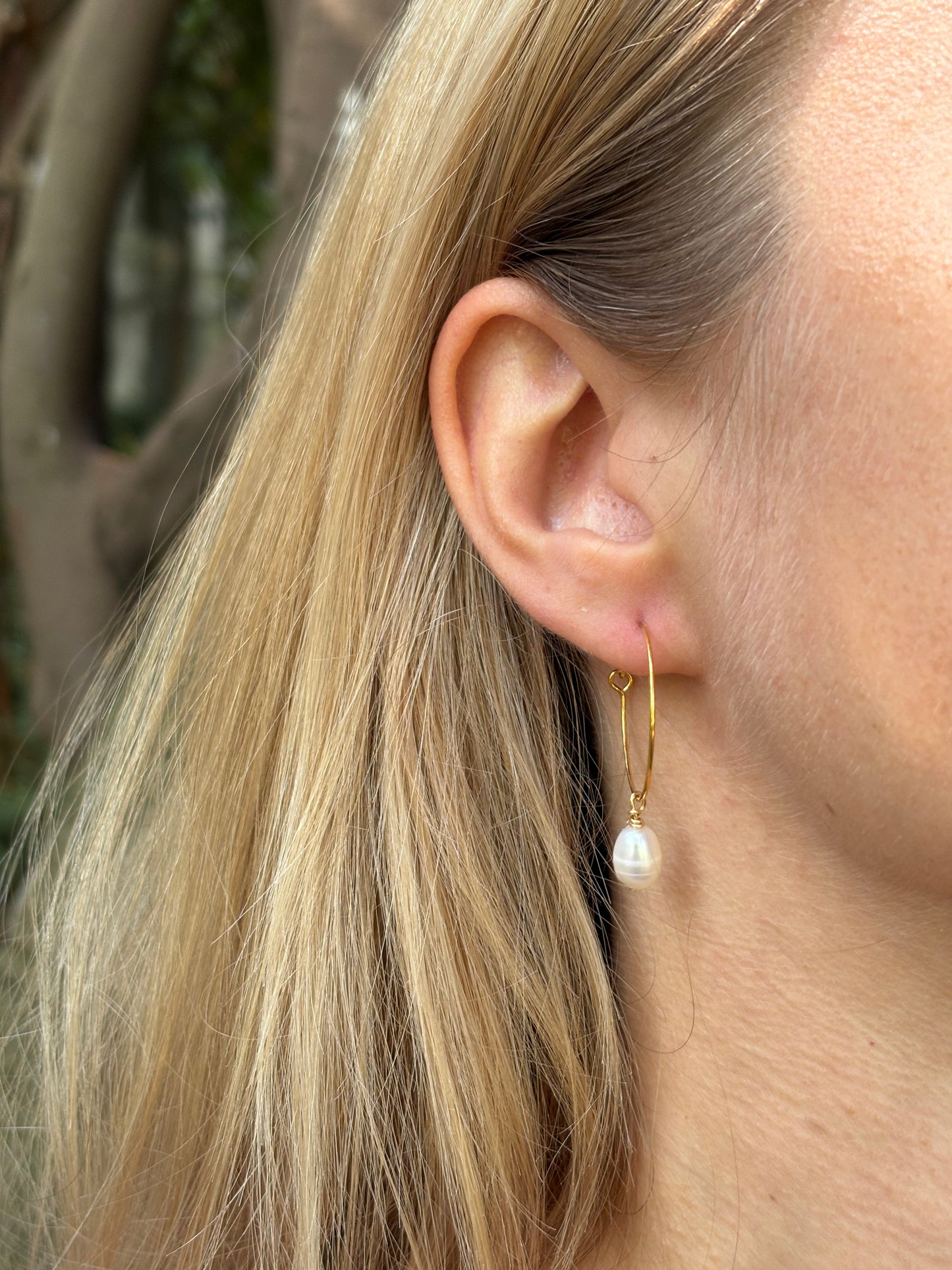 The Pearl Hoops