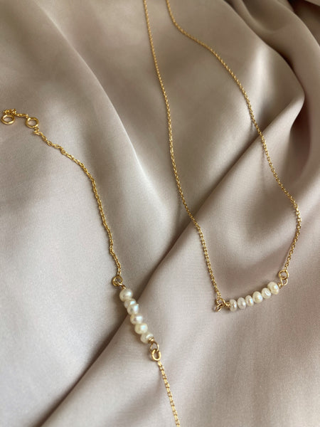 The Dainty Pearl Set