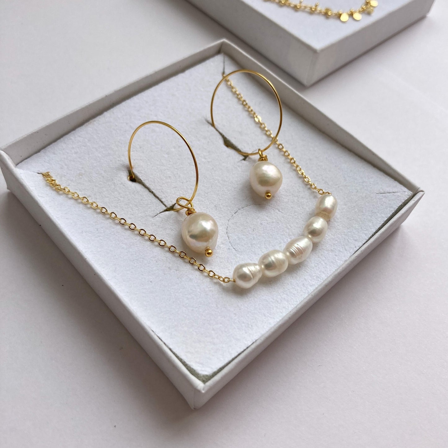 The Pearl Set