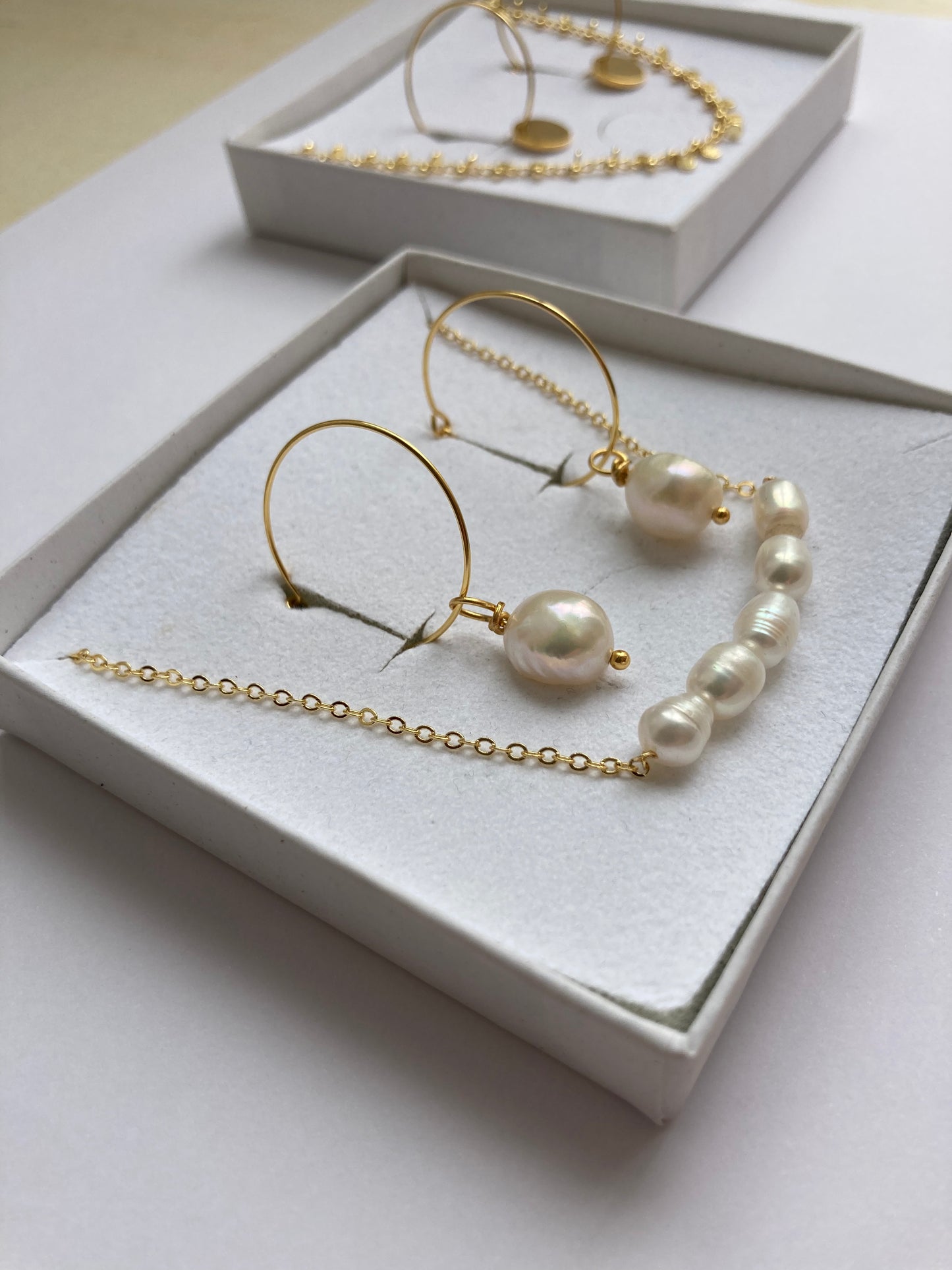 The Pearl Set